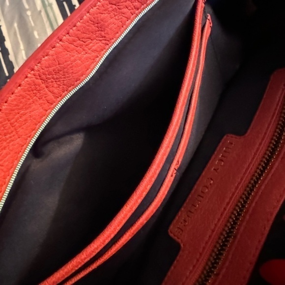 Juicy couture pink vintage lather handbag lots of compartment - Picture 7 of 9